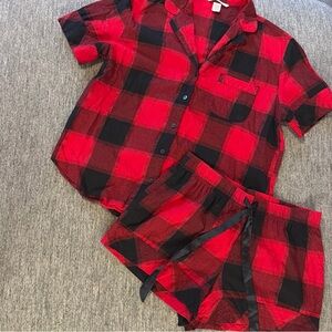Victoria’s Secret Red/Black Buffalo Plaid Shimmer Lightweight Pajama Short Set S
